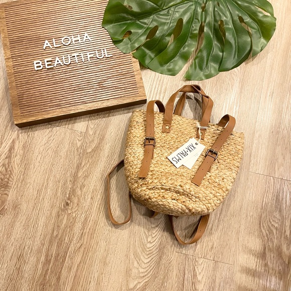 XIX PALMS Handbags - XIX Palms Straw Cooler Backpack